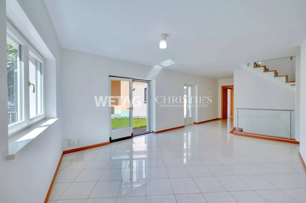 Esik - Triplex Penthouse with Pool in Lugano-Castagnola
