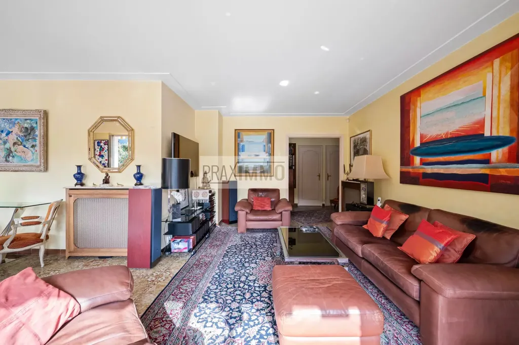 Elutuba - Penthouse with Rooftop Terrace in Nice
