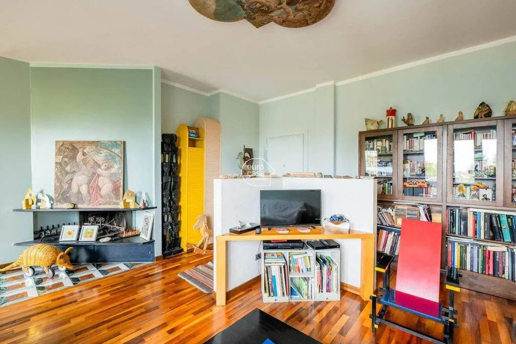 Living Room - Luxury Penthouse with Pool in Cassina de' Pecchi
