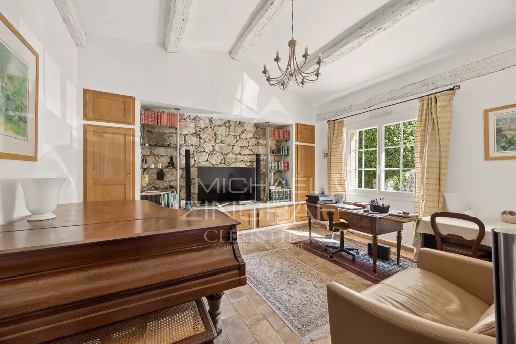 Soggiorno - Single Storey Villa with Mountain View in Saint-Paul de Vence