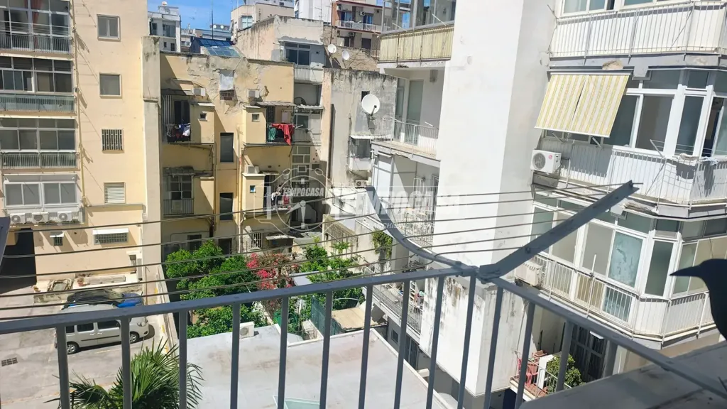 Rõdu - Central Apartment with Balcony in Bari