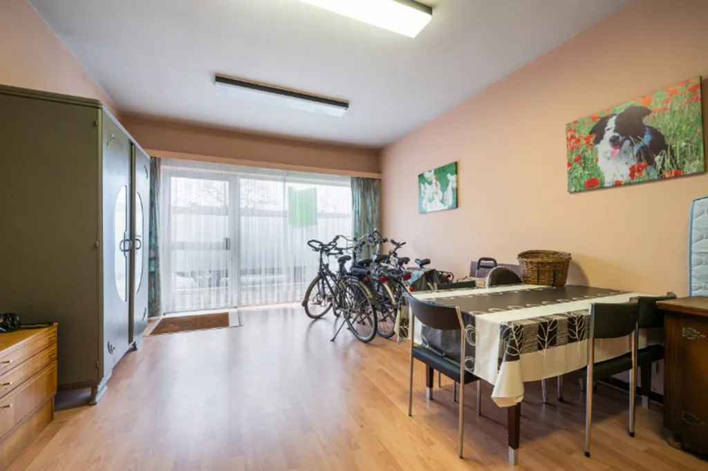 Dining Room - Ground Floor Apartment with Commercial Space in Roeselare