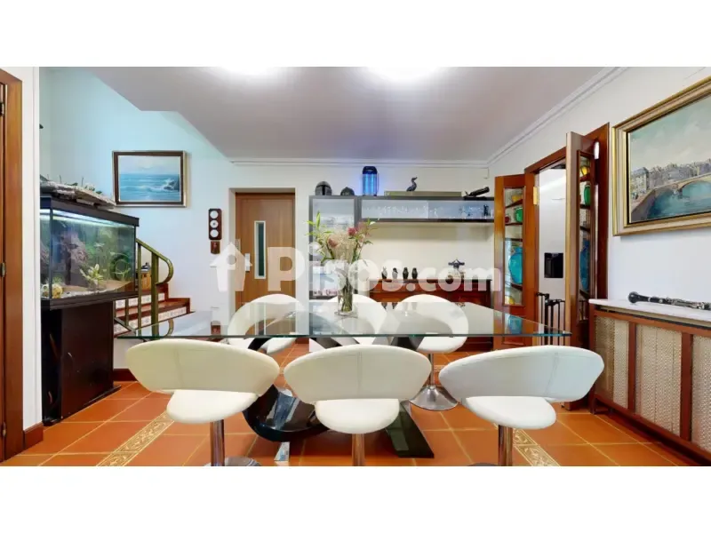 Dining Room - Independent Villa with Private Pool in Gueñes