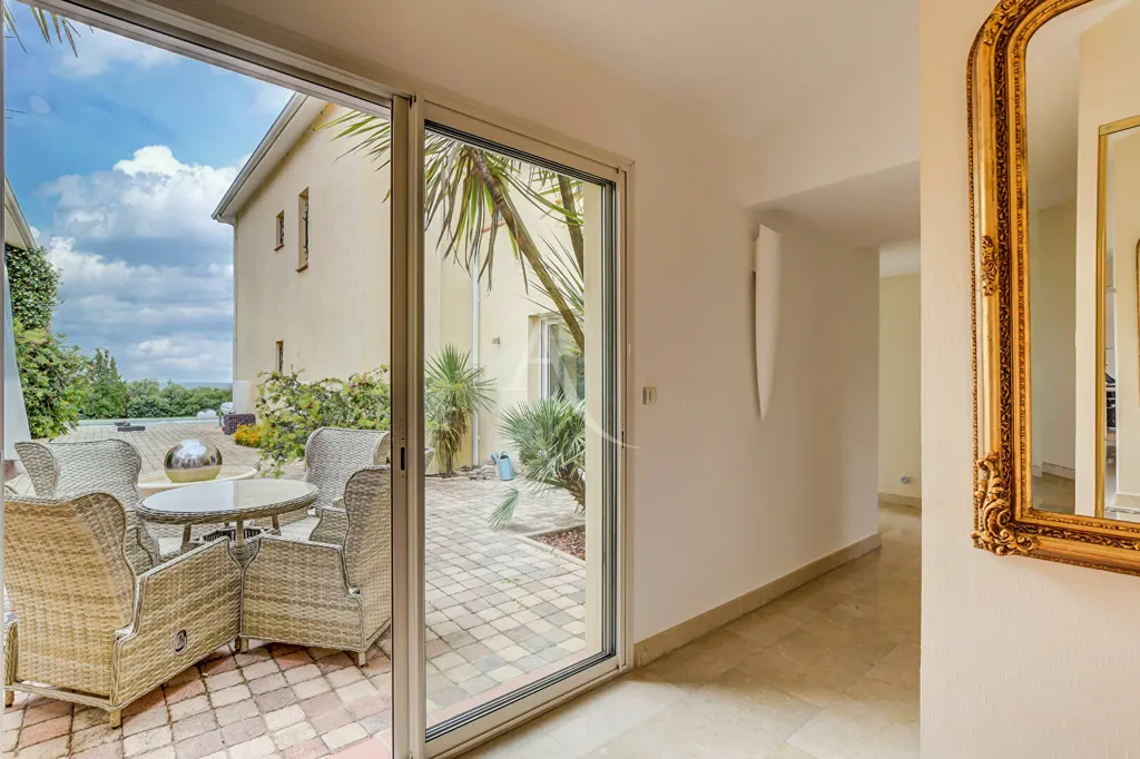 Terrasse - Villa avec Piscine et Vue Pyrénées près de Toulouse