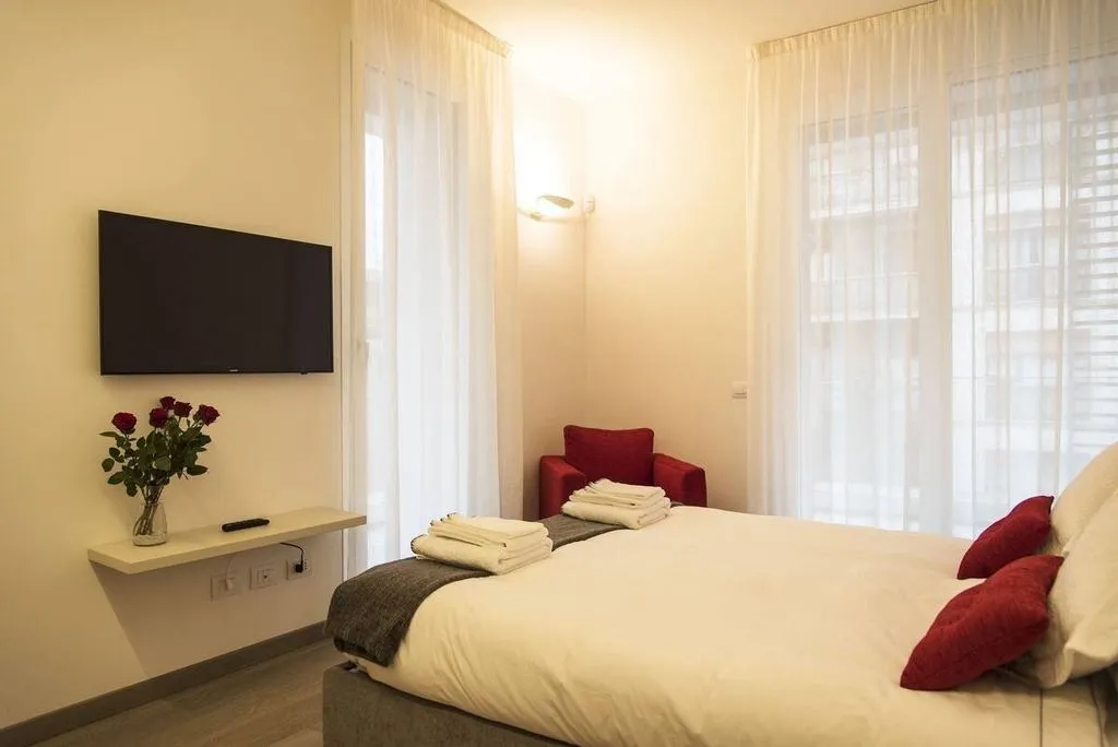 Magamistoad - 1-Bedroom Flat with Corner Terrace in Milan