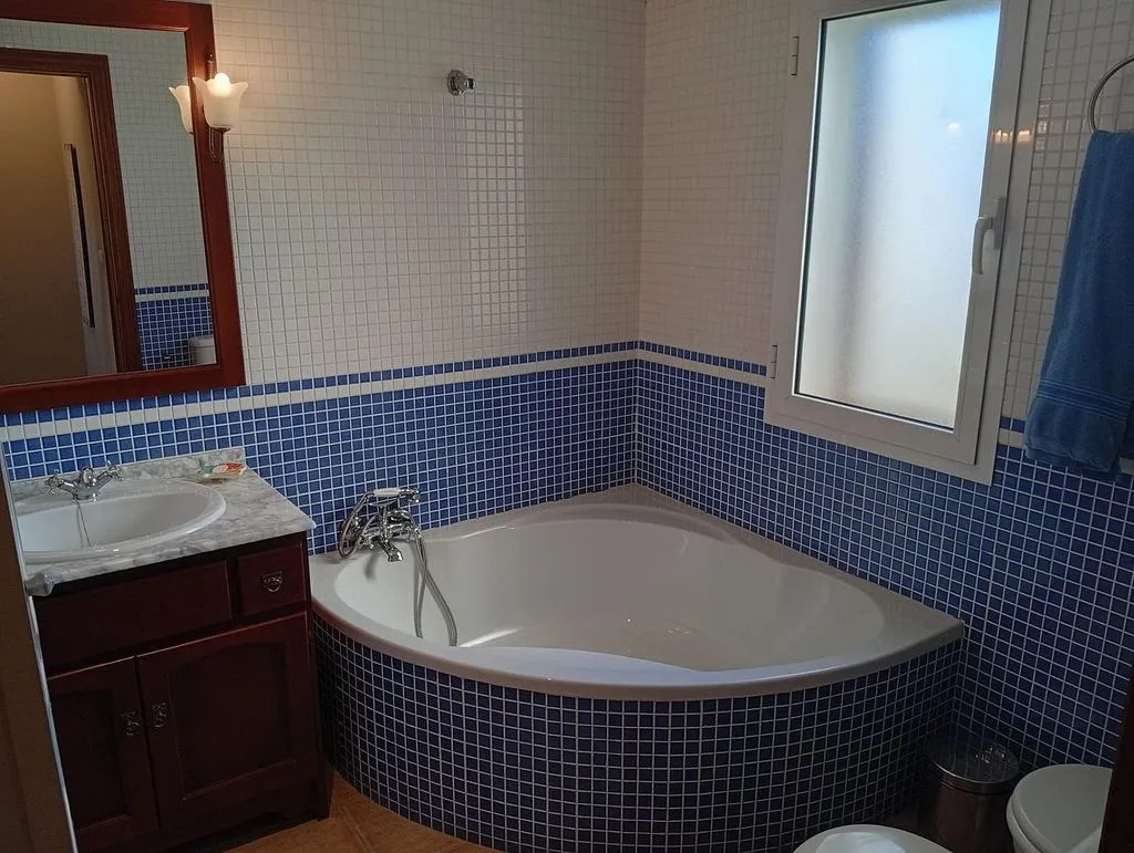 Salles de bain - Duplex with Pool and Terrace in Las Salinas