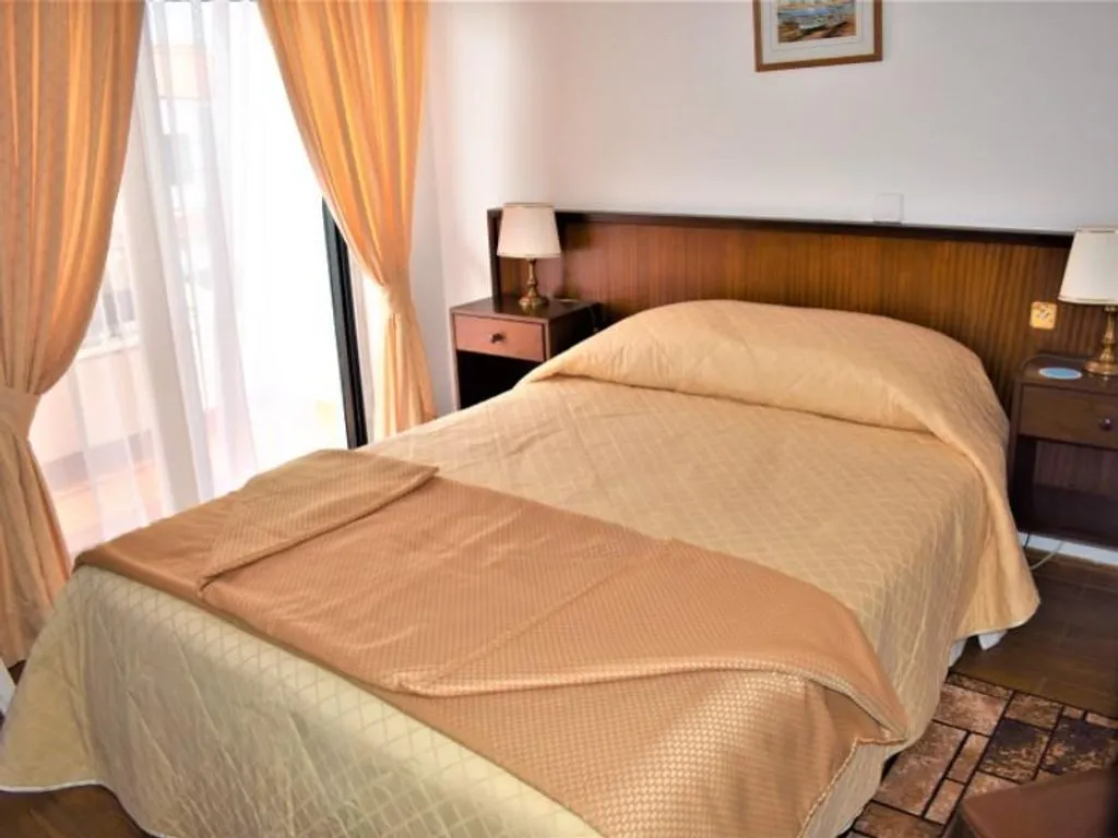Bedrooms - Luxury Hotel with Pool in Estoril, Cascais