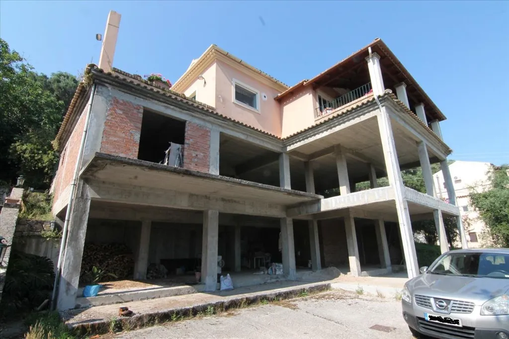 Välivaade - Under Construction Detached House with Panoramic Views in Corfu