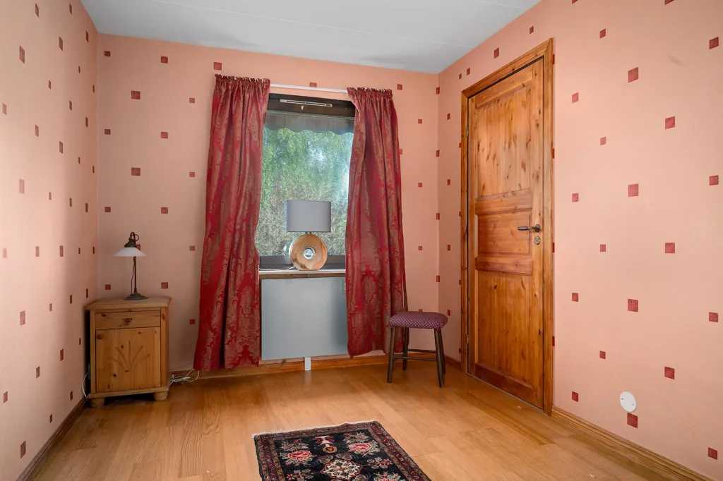 Magamistoad - Country Villa with Garage in Stidsvig