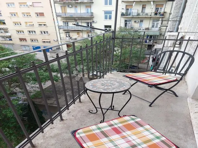 Balcone - Spacious Apartment with Balconies in Rijeka