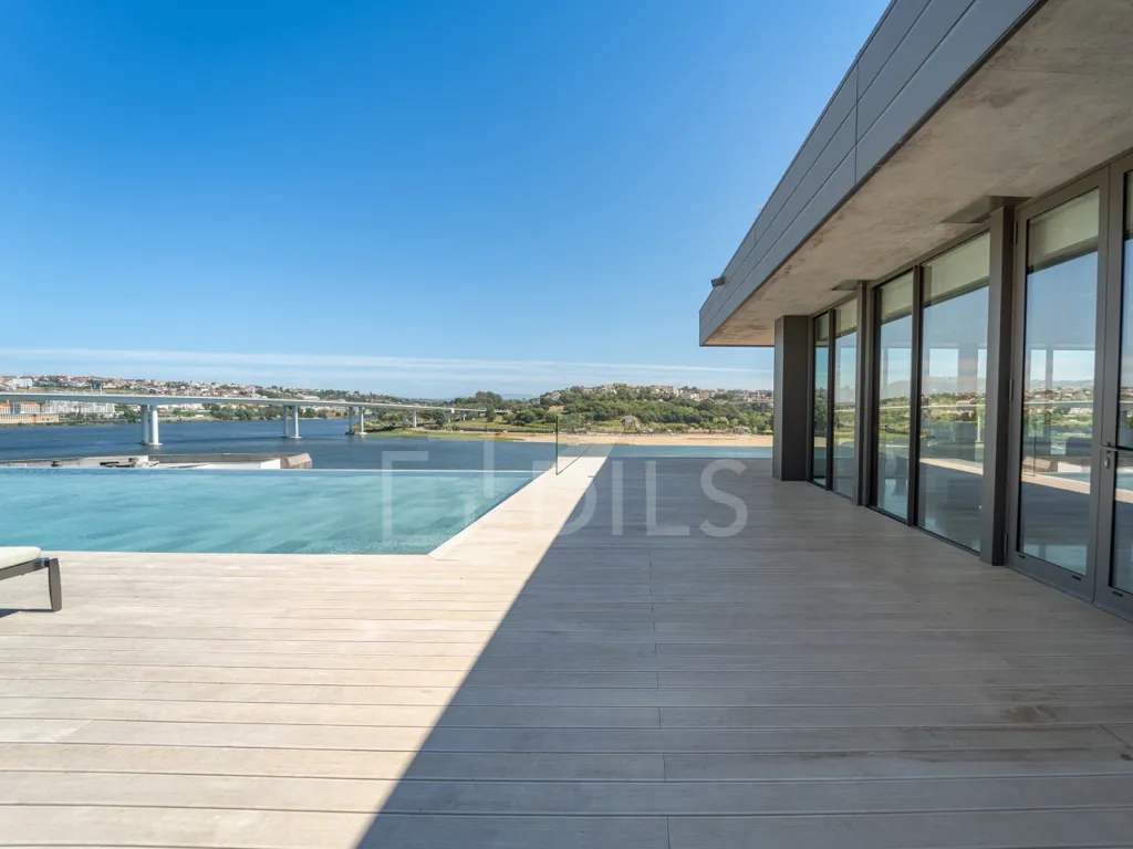 Bassein - Luxury Apartment with River Views in Porto