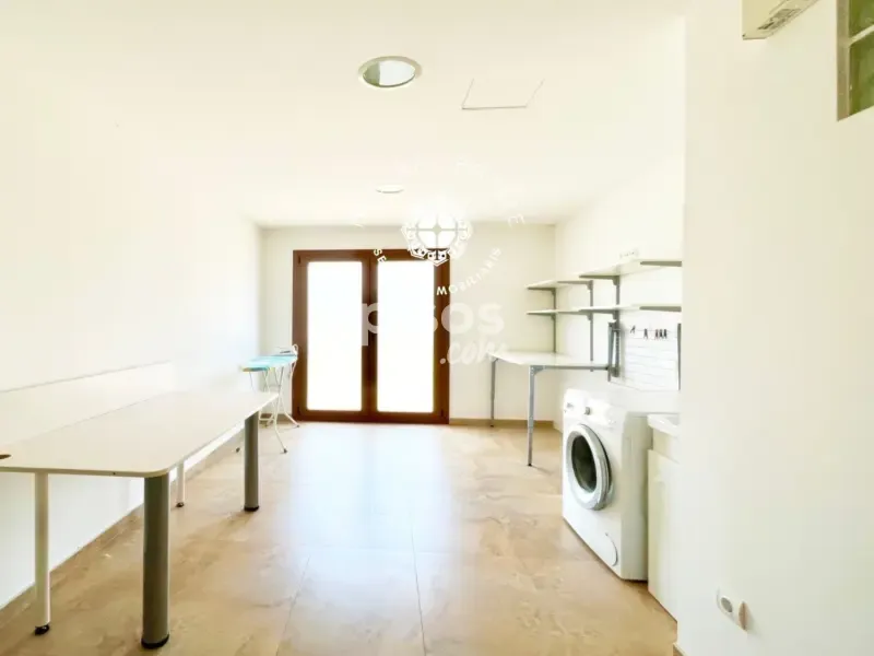 Buanderie - Luxury Villa with Private Pool in Costa Dorada