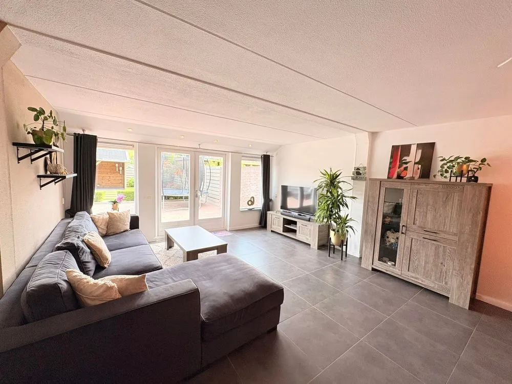 Séjour - Spacious House with Garden in 's-Gravenpolder