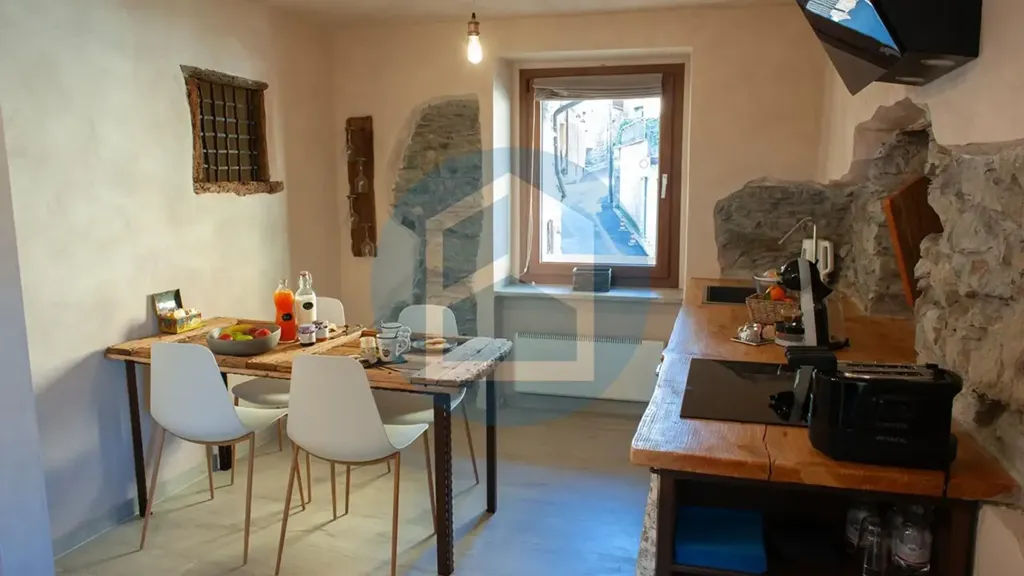 Salle à manger - Restored B&B in Historic Pescarzo, Capo di Ponte