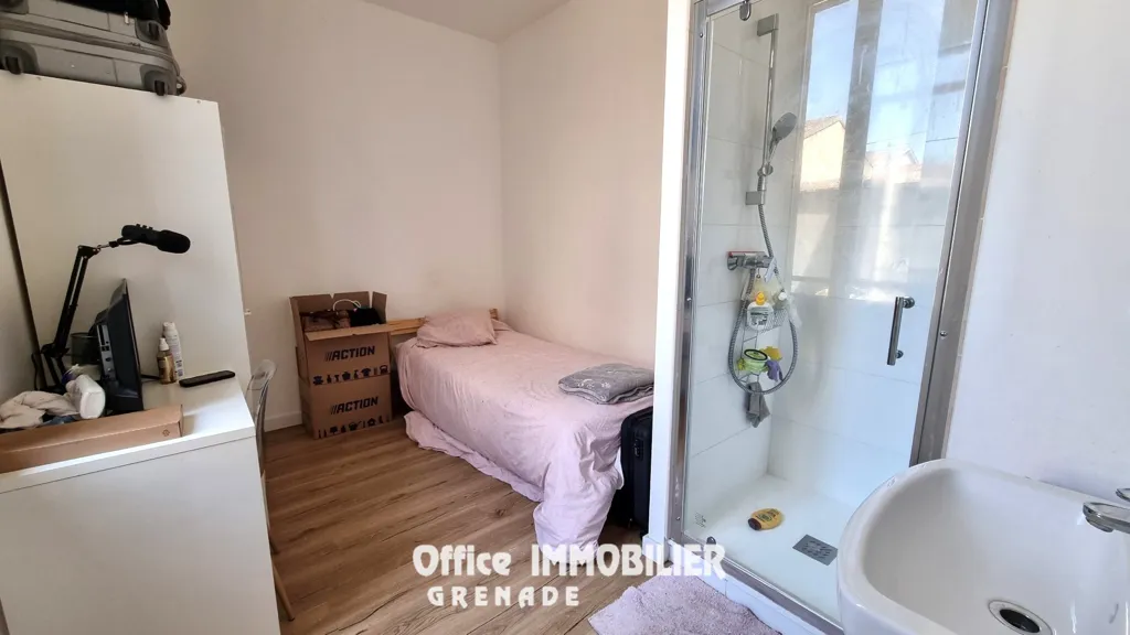 Bedrooms - Refurbished 2-Bedroom Apartment in Grenade