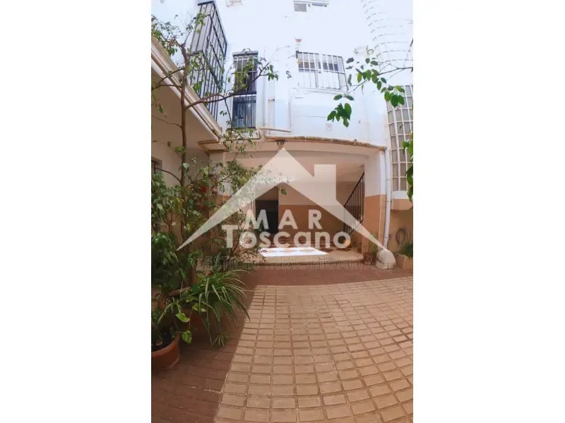 Aed - Duplex with Garden in Calle Sol, Sevilla