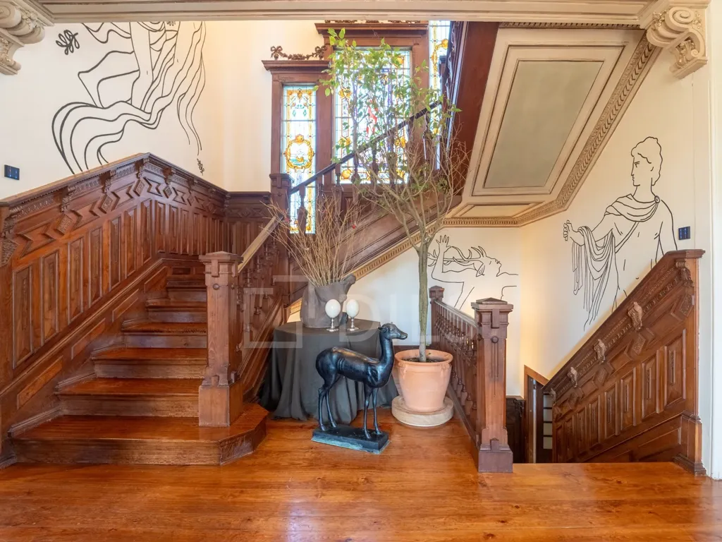 Toad - Historic Palacete with Pool in Miramar