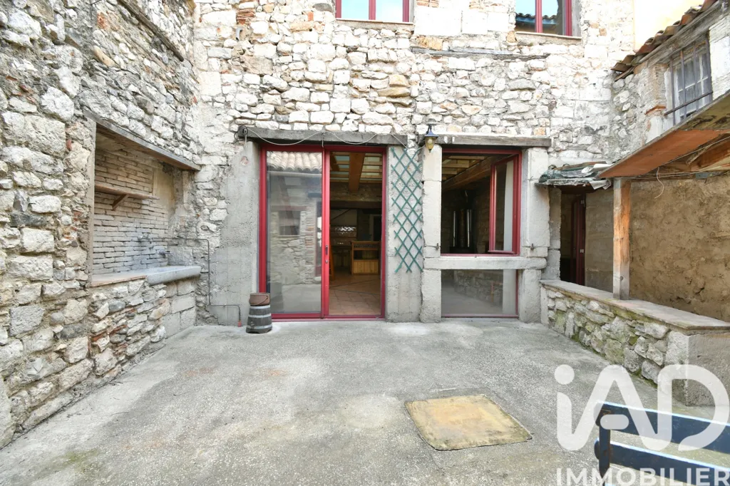 Aed - City House with Terraces in Ganges