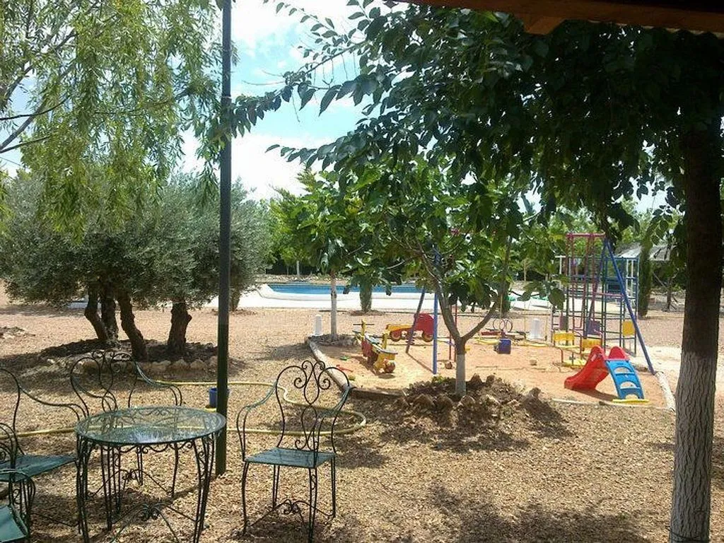 Aed - Chalet with Pool in Villarrubia