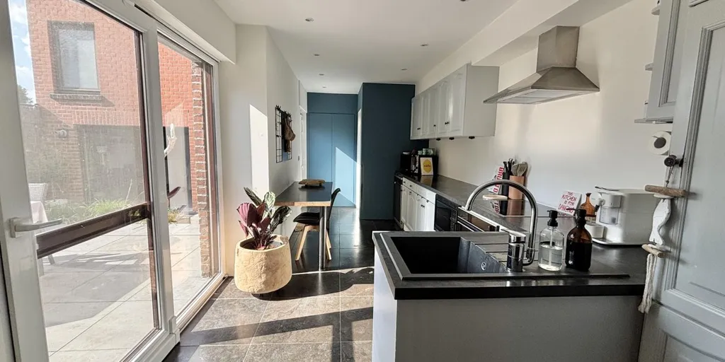 Cuisine - Maison Rénovée avec Garage à Tiegem