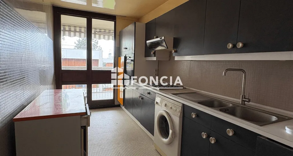 Cuisine - Appartement 4 Pièces avec Balcon à Draveil