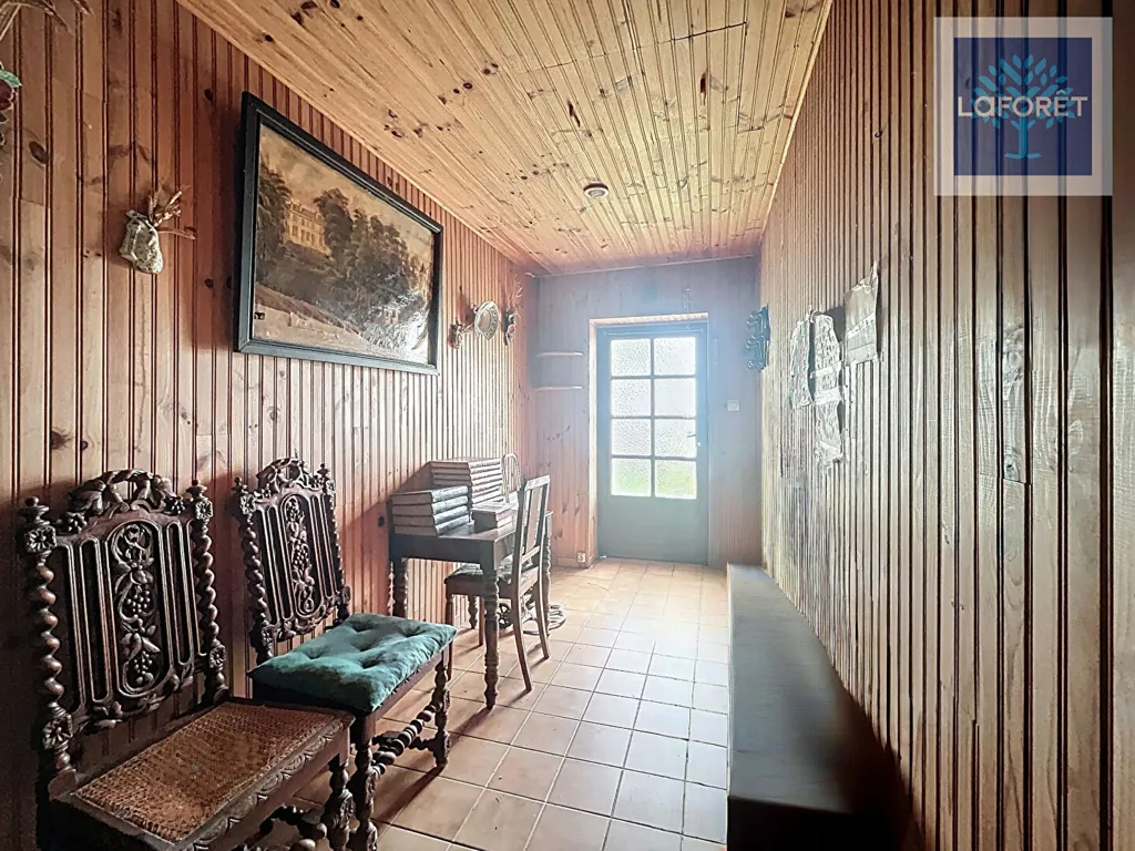 Esik - 3-Bedroom House with Estuary View near Blaye