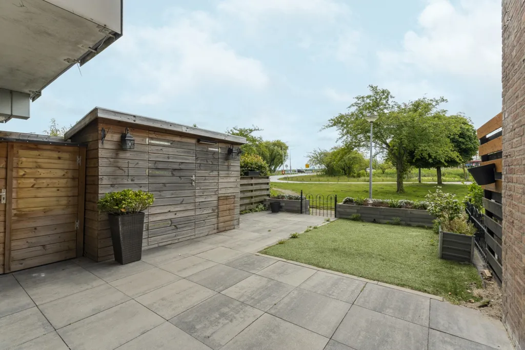 Giardino - Ground Floor Apartment with Garden in Oostzaan