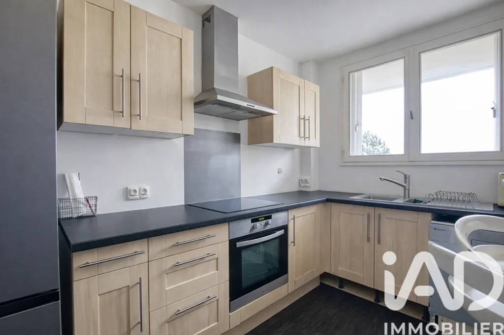 Köök - 5-Piece Apartment with Balcony in Compiègne