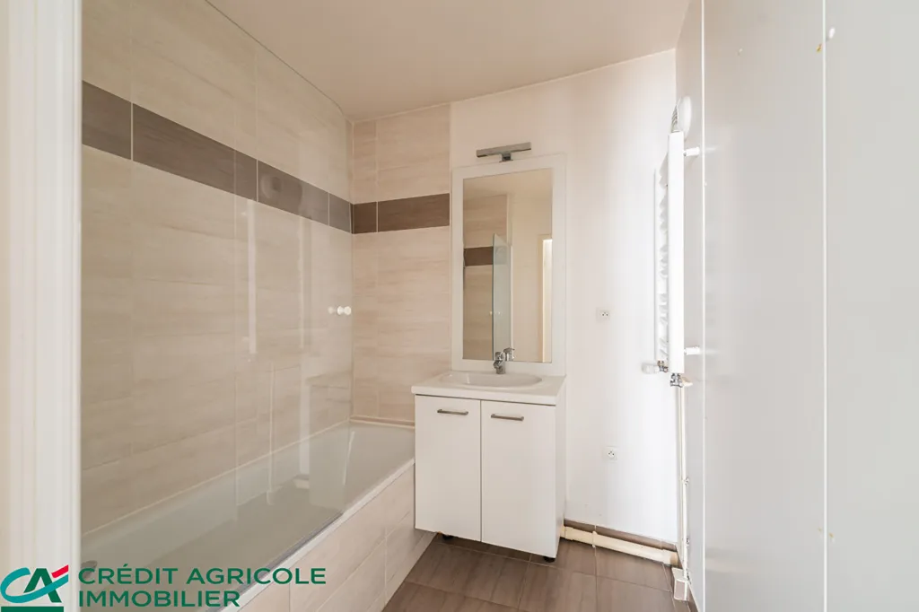 Salles de bain - Appartement 4 Pièces avec Terrasse à Morangis