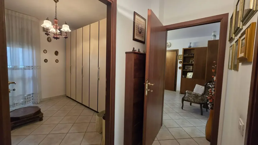 Hallway - Panoramic Apartment with Balcony in Asti