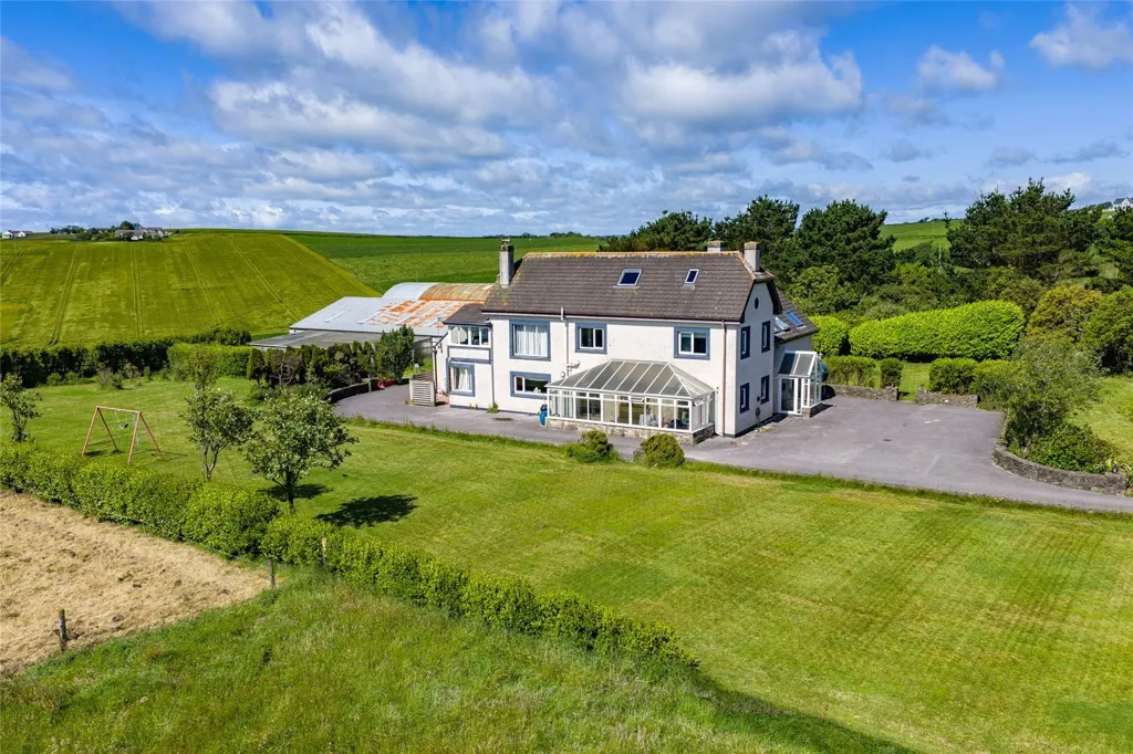 Õhuvaade - 5 magamistoaga maja asukohas Kinsale