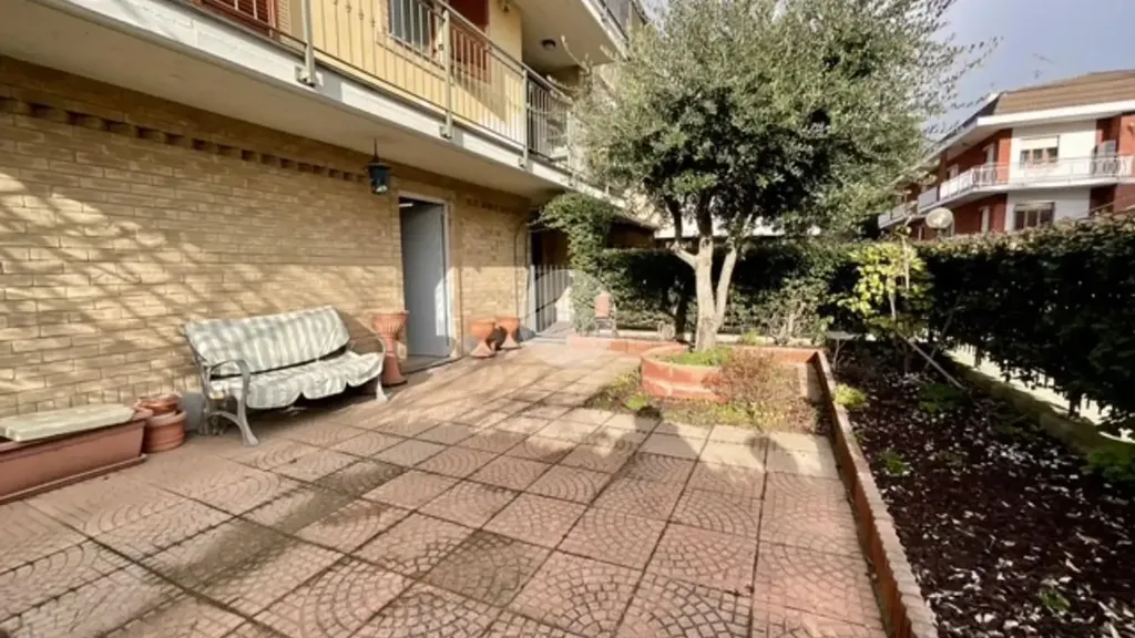 Terrasse - Apartment with Private Garden in Leini