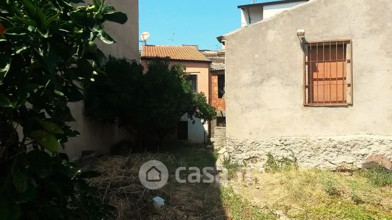 Jardin - Semi-Independent House with Garden in Scandale