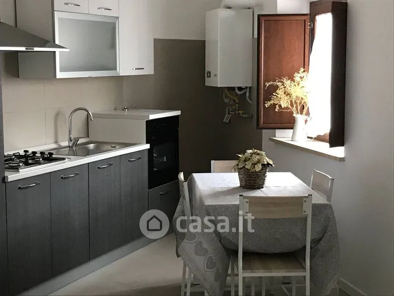 Cuisine - Historic Apartment with Exposed Beams in Roccasecca