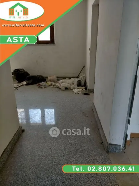Ingresso - Three-Bedroom Apartment with Balcony in Palestro