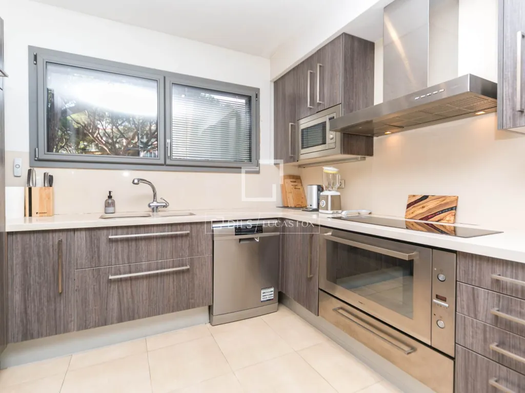 Cucina - Luxury Villa with Pool in Gavà Mar