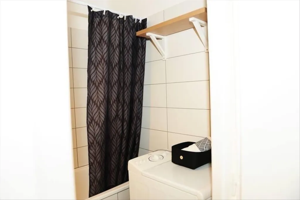 Vannitoad - Renovated Brick Flat with Balcony in Debrecen