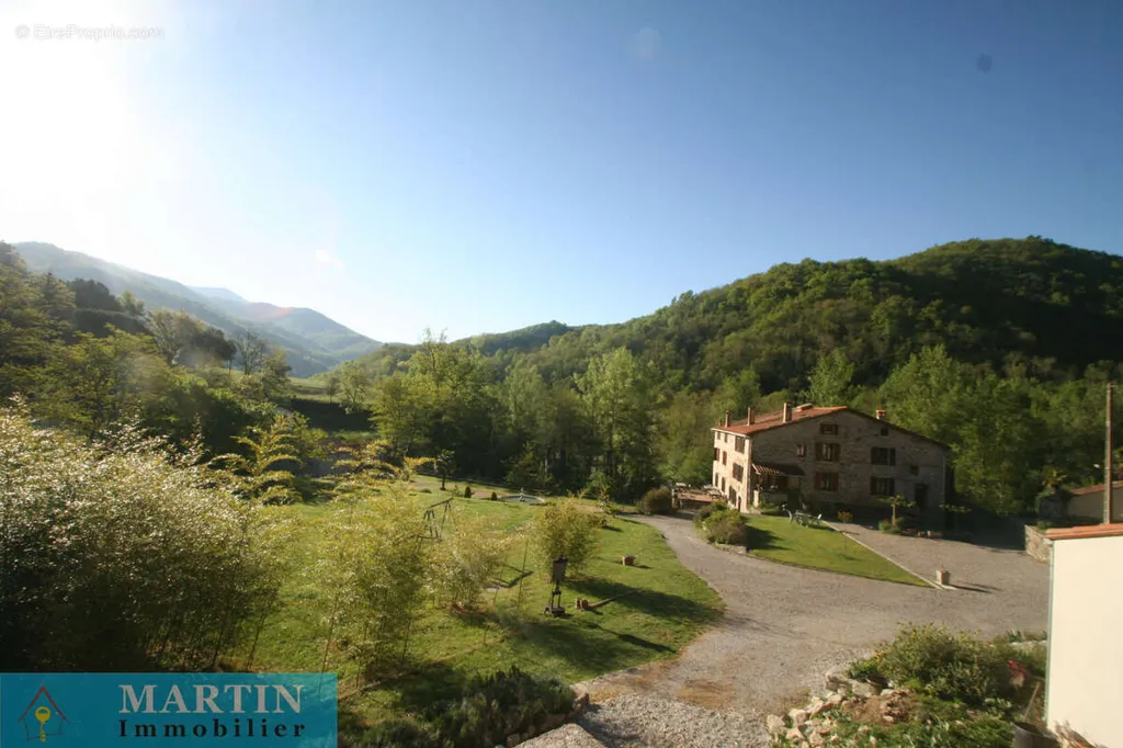 Giardino - Mas with River Access in Peaceful Hamlet