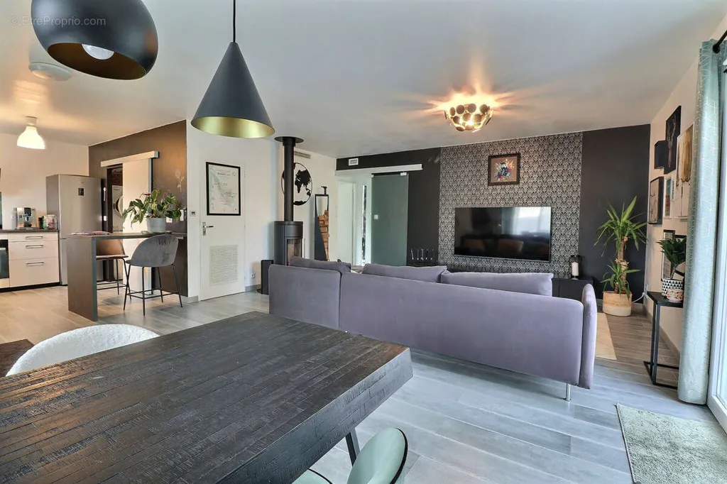 Elutuba - Contemporary House with Pool in Paris 16