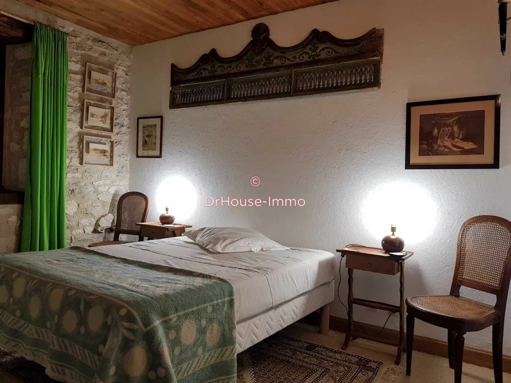 Magamistoad - Stone House with Pool in Cremps