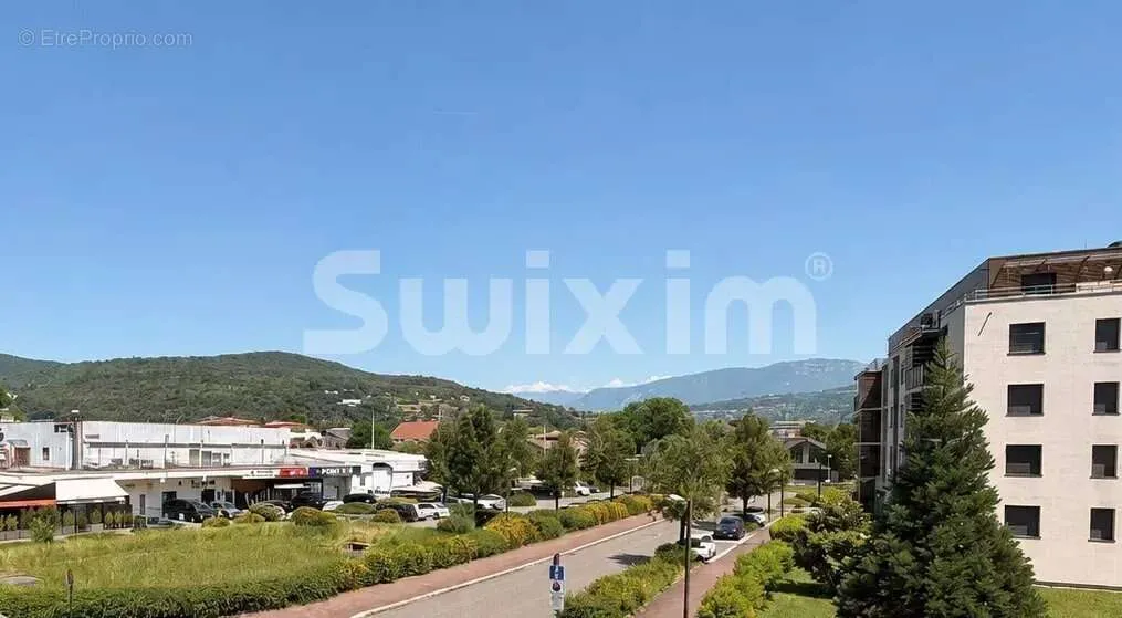 Studio rénové avec balcon à Aix-les-Bains