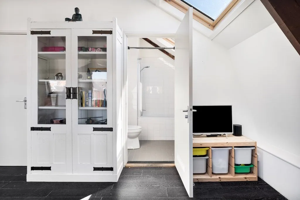 Pièces - Loft-Style Apartment with High Ceilings in De Pijp