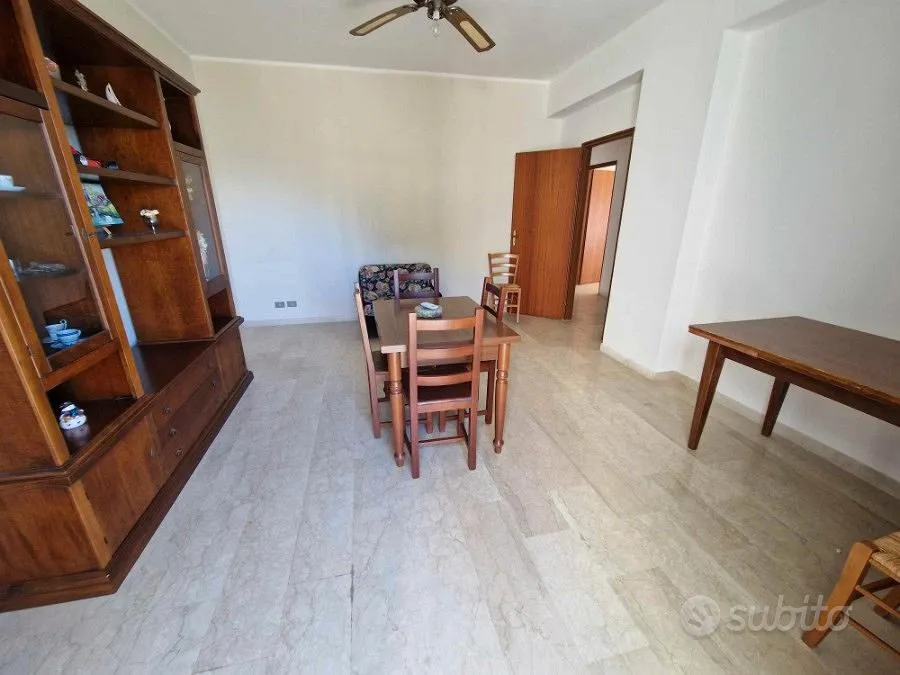 Dining Room - Two-Level Villa with Courtyard in Stinò