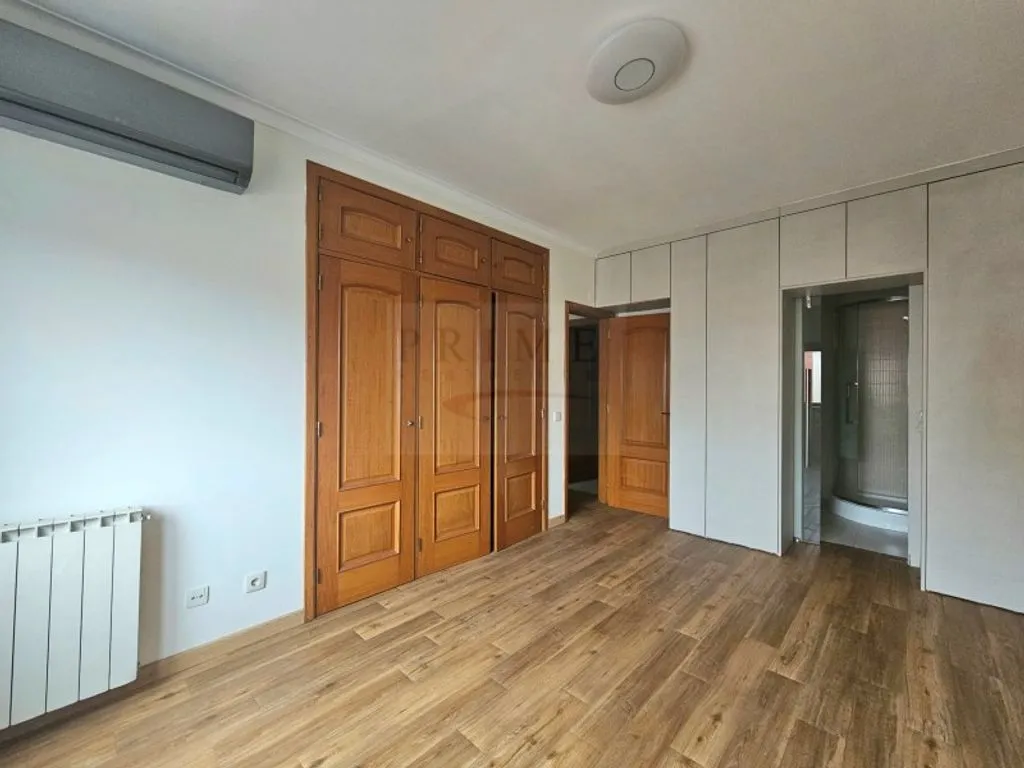 Toad - Luxury Flat with River View in Oeiras
