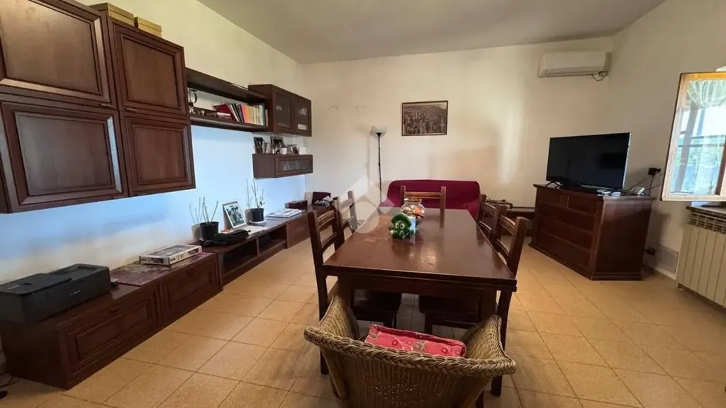 Salle à manger - Villa with Garden in Trevignano Romano