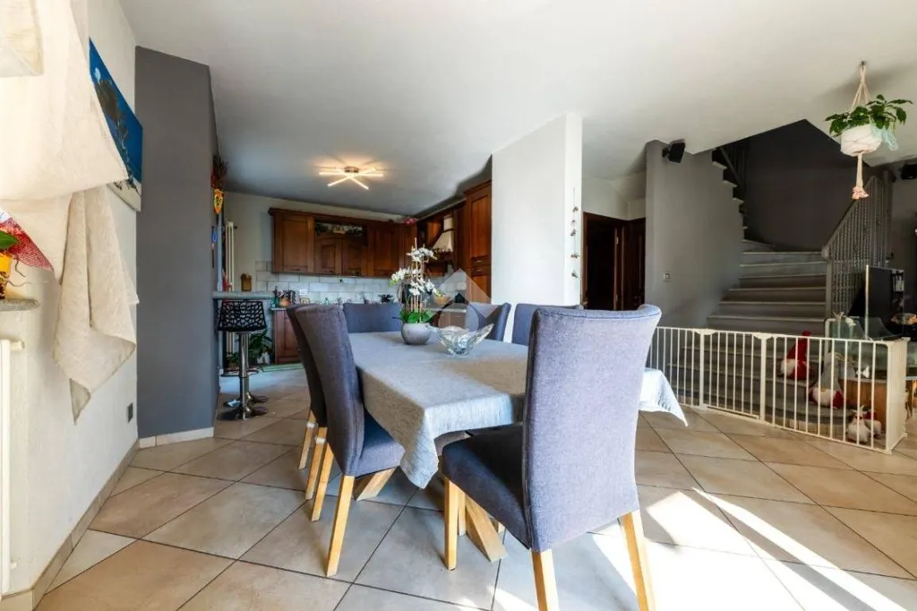 Salle à manger - Terraced Villa with Garden in Revello