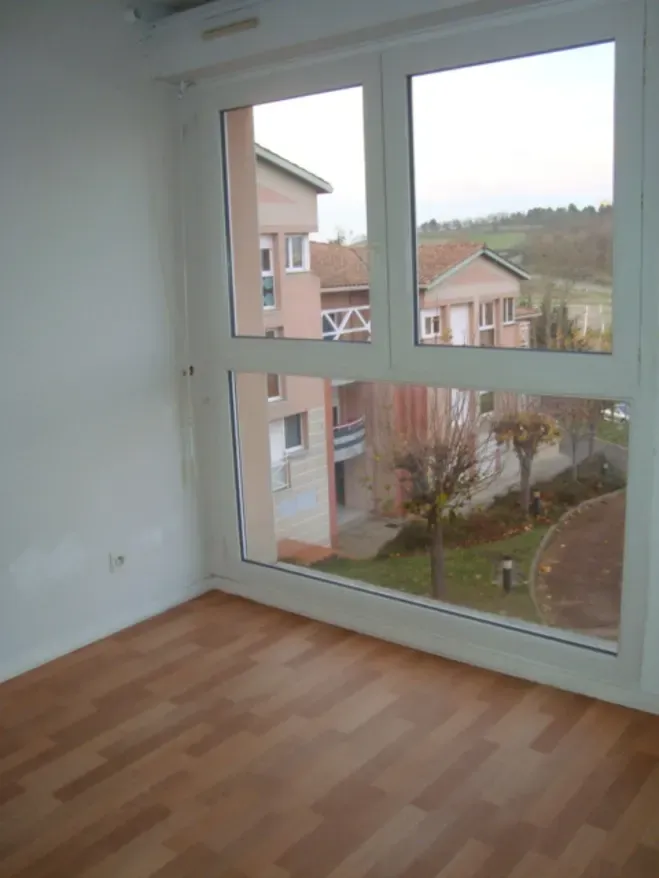 Pièces - Appartement 2 Pièces avec Balcon à Rangueil