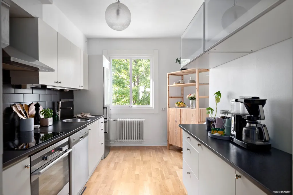 Cuisine - Loft-Style Apartment with High Ceilings in Krokslätt
