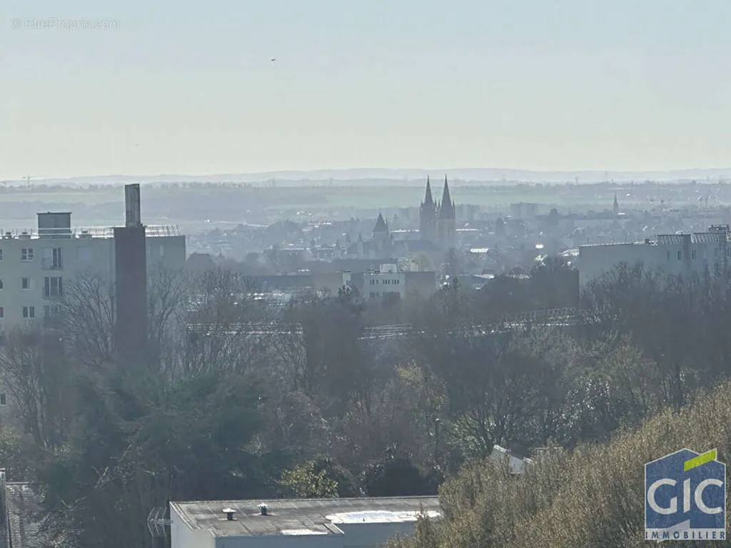 Large 2-Bed Flat with Panoramic View in Herouville