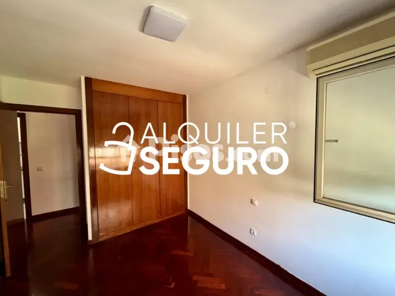 Toad - Spacious Flat with Terrace in Usera